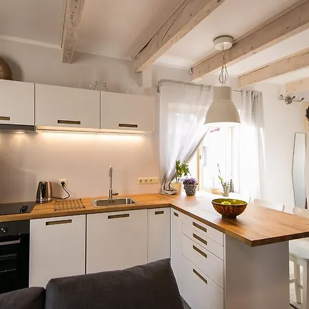 Apartment Sunny And Compact