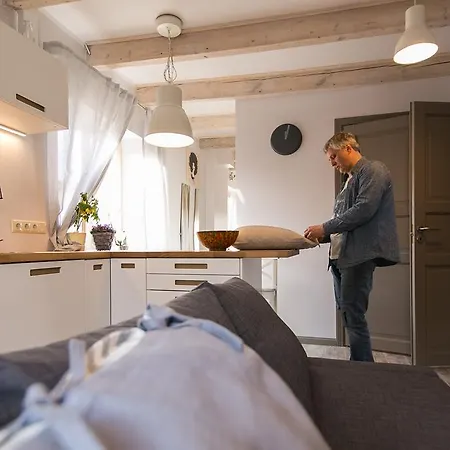 Apartment Sunny And Compact